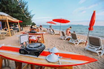 Bayphere Hotel Pattaya Jc