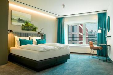 Motel One Stuttgart Hauptbahnhof