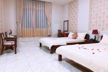 Otel Ngọc Mấy   đại Lợi