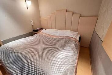 هتل Opus  Adult Only
