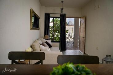 هتل Suites Campestres Montebello