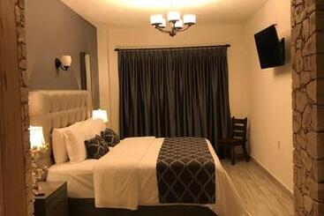 هتل Suites Campestres Montebello