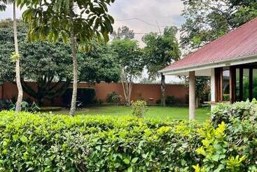 Sunset Hotel Entebbe