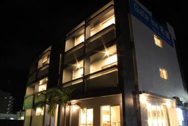هاستل Gate Inn Nago