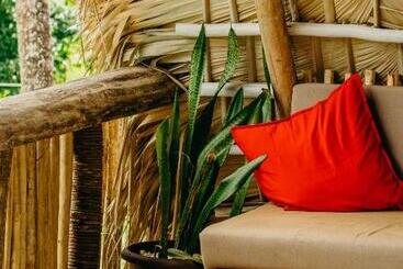 Ganesh Hostel & Shivas Bungalows