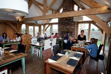 هاستل The Pig Inn