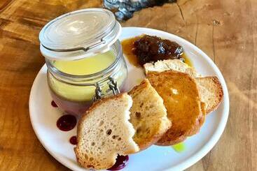هاستل The Pig Inn
