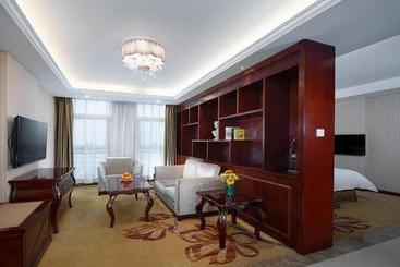 Vienna Hotel Chongqing Chuangyi Park