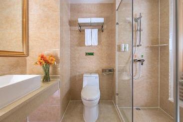 Vienna Hotel Shenzhen Fuyong Village