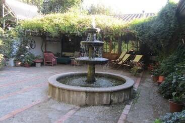 هتل Hacienda Santa Clara