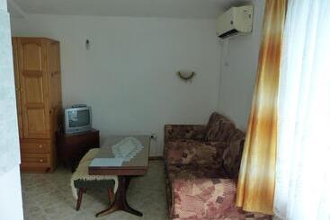 پانسیون Sunhouse Rooms
