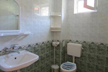 پانسیون Sunhouse Rooms