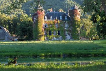 تختخواب و صبحانه Château De Sédaiges
