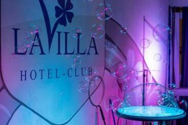 هتل Club La Villa