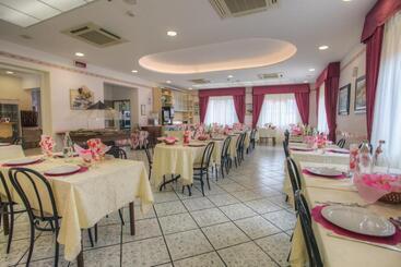 هتل Villa Zavatta B&b   Rooms & Apartments
