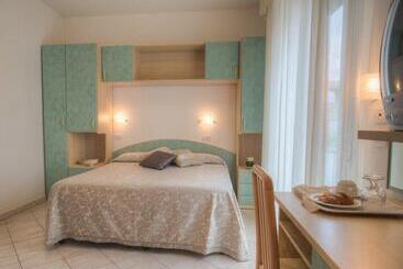 هتل Villa Zavatta B&b   Rooms & Apartments