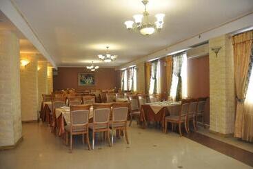 مُتل Avtoport Restorant Hotel Complex
