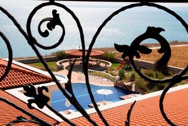 پانسیون Complex Villas Kaliakra & Gradina