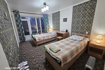 پانسیون Guest House Mira