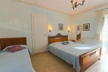 پانسیون Camere Alisa