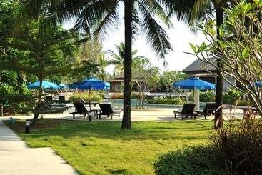 Apsara Beachfront Resort & Villa   Sha Extra Plus
