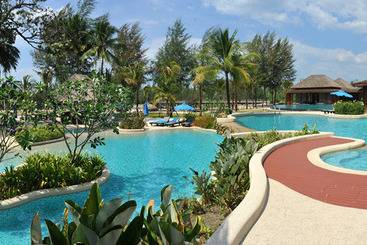 Apsara Beachfront Resort & Villa   Sha Extra Plus