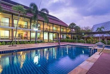 هتل Krabi Home Town Boutique