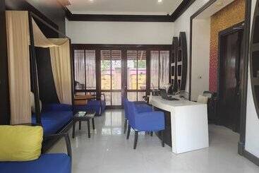 استراحتگاه Bhundhari Residence Koh Samui