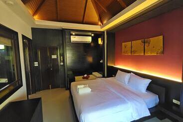 استراحتگاه Bhundhari Residence Koh Samui