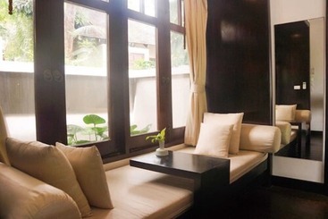 استراحتگاه Bhundhari Residence Koh Samui
