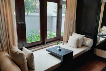 استراحتگاه Bhundhari Residence Koh Samui