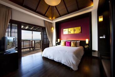 استراحتگاه Bhundhari Residence Koh Samui