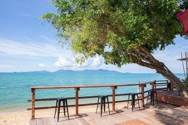 هتل Adarin Beach Resort
