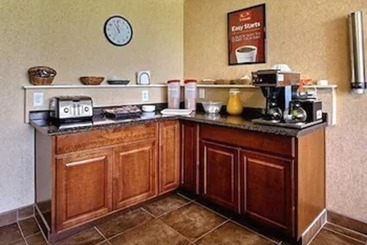 هتل Airport Inn Flint