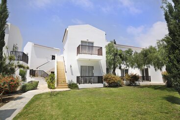 Akti Beach Hotel & Village Resort