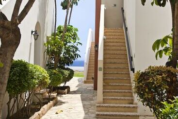 Akti Beach Hotel & Village Resort