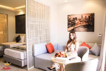 هتل Aladdin Beach Resort