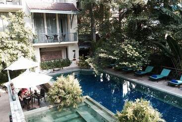هتل Ariyasom Villa
