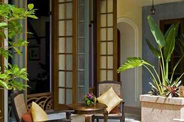 هتل Ariyasom Villa