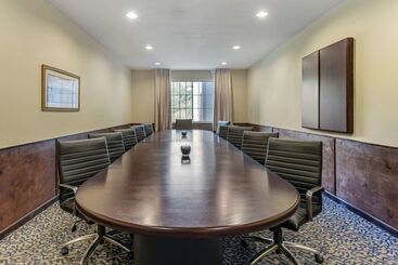 هتل Comfort Suites Lake Geneva East