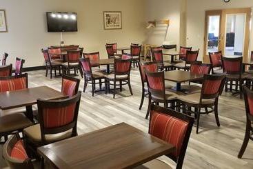 هتل Comfort Suites Lake Geneva East