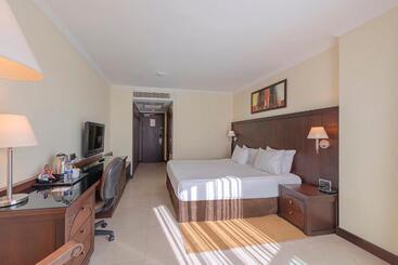 هتل Crowne Plaza Antalya, An Ihg