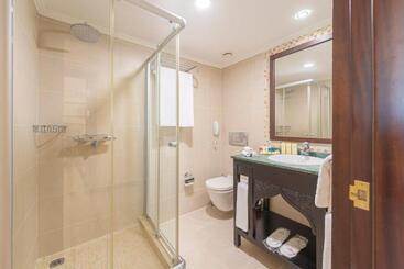 هتل Crowne Plaza Antalya, An Ihg