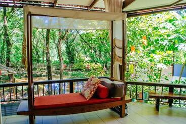 هتل Eoutfitting Doikham Resort