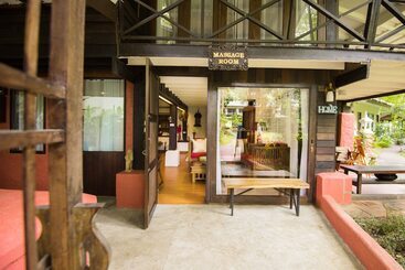 هتل Eoutfitting Doikham Resort