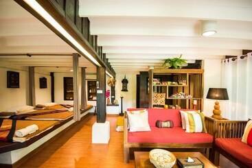 هتل Eoutfitting Doikham Resort