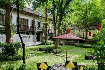 هتل Eoutfitting Doikham Resort