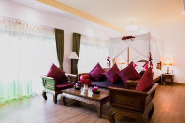 هتل Eoutfitting Doikham Resort