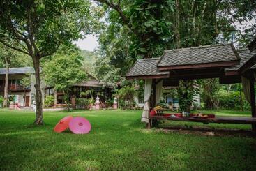 هتل Eoutfitting Doikham Resort