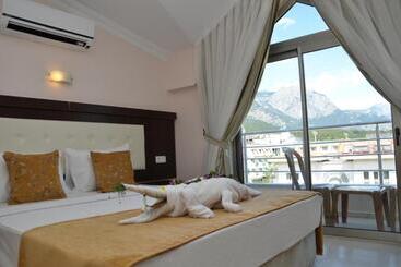 هتل Erkal Resort